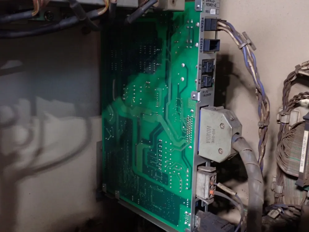 Motoman / Yaskawa Electric 2.0kva Robot - Mh6