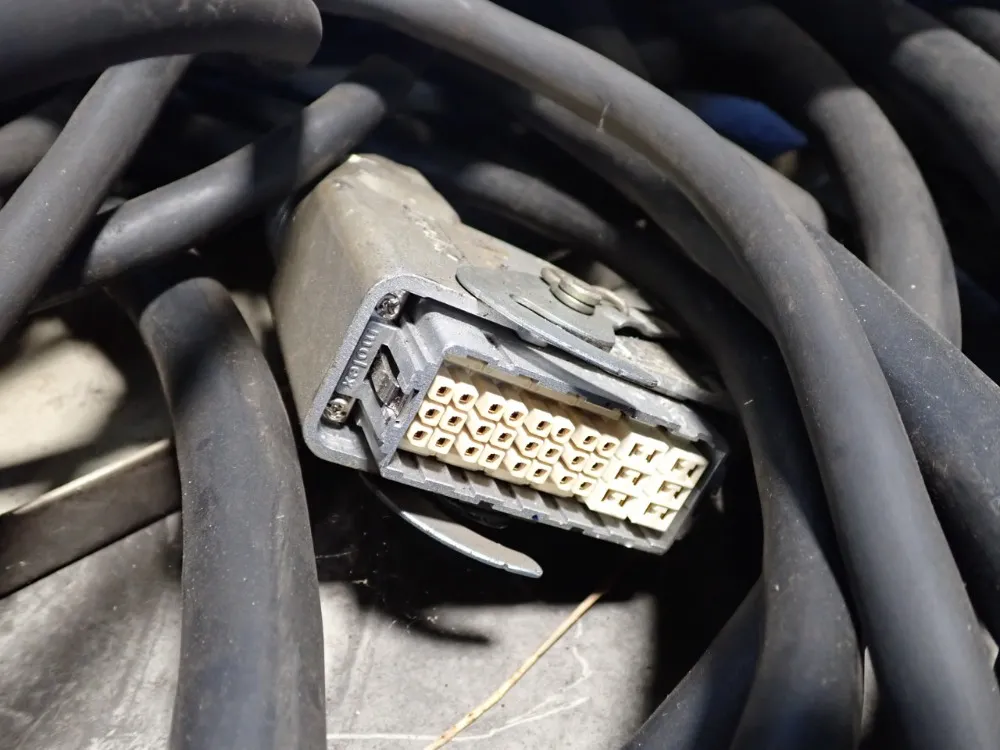 Motoman / Yaskawa Electric 2.0kva Robot - Mh6