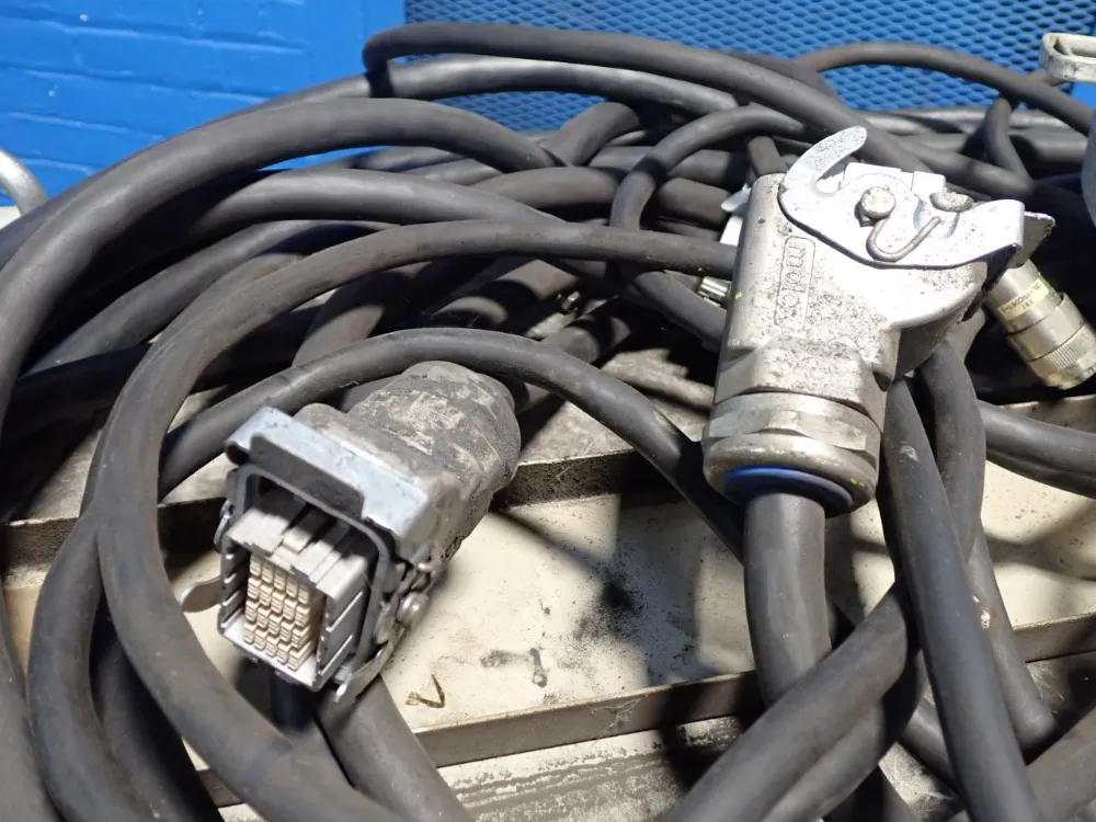 Motoman / Yaskawa Electric 2.0kva Robot - Mh6