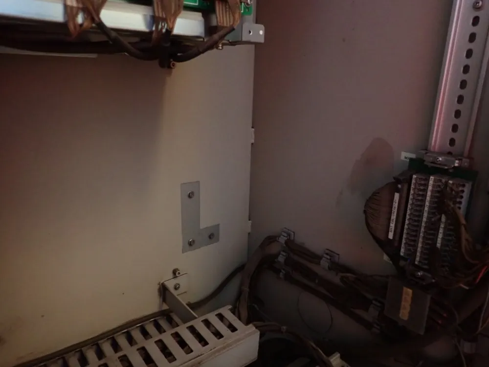 Motoman / Yaskawa Electric 1.5kva Robot - Mh6