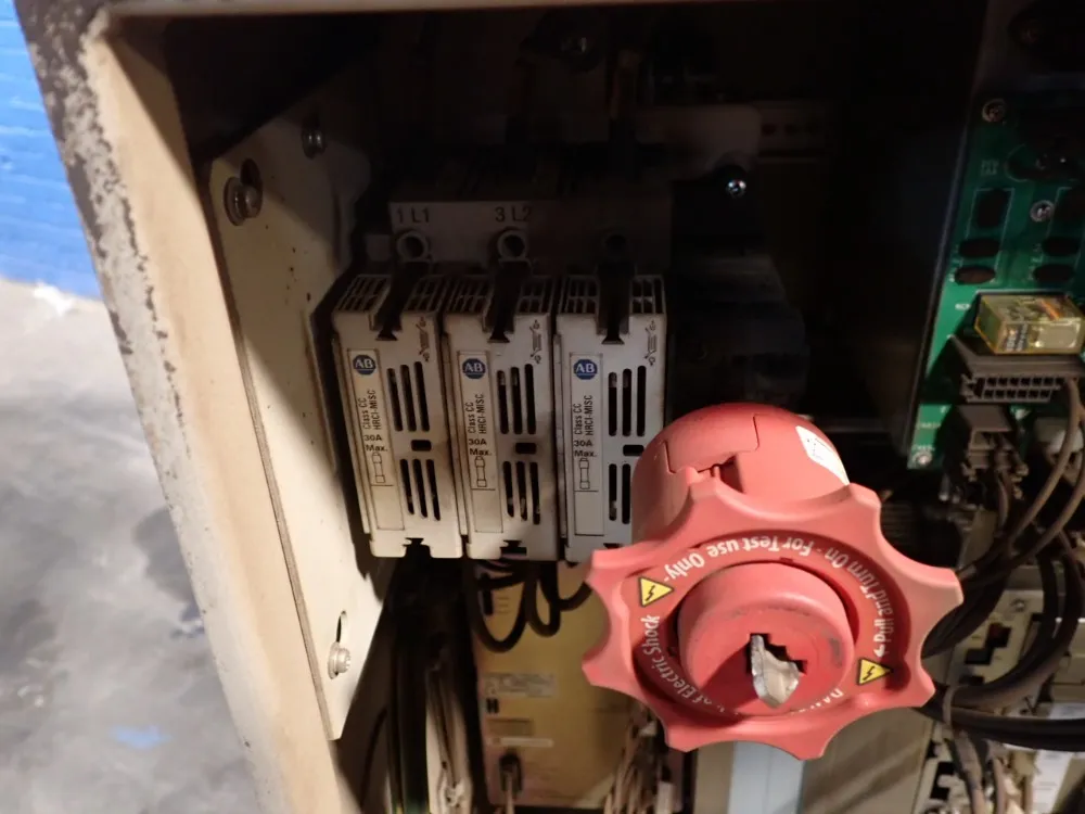 Motoman / Yaskawa Electric 1.5kva Robot - Mh6