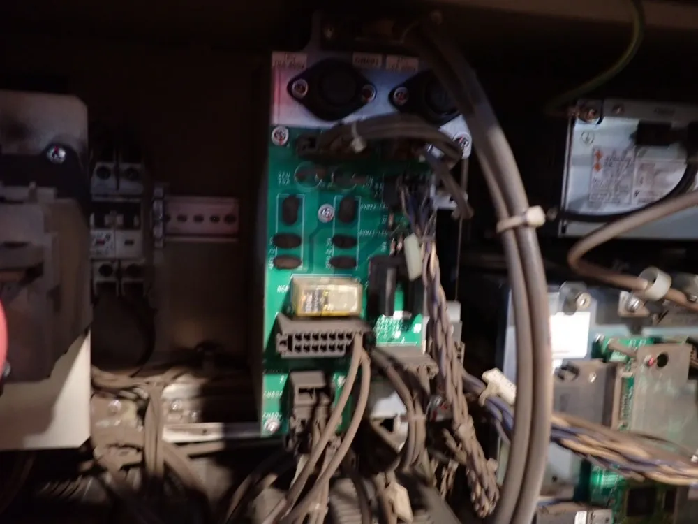 Motoman / Yaskawa Electric 1.5kva Robot - Mh6