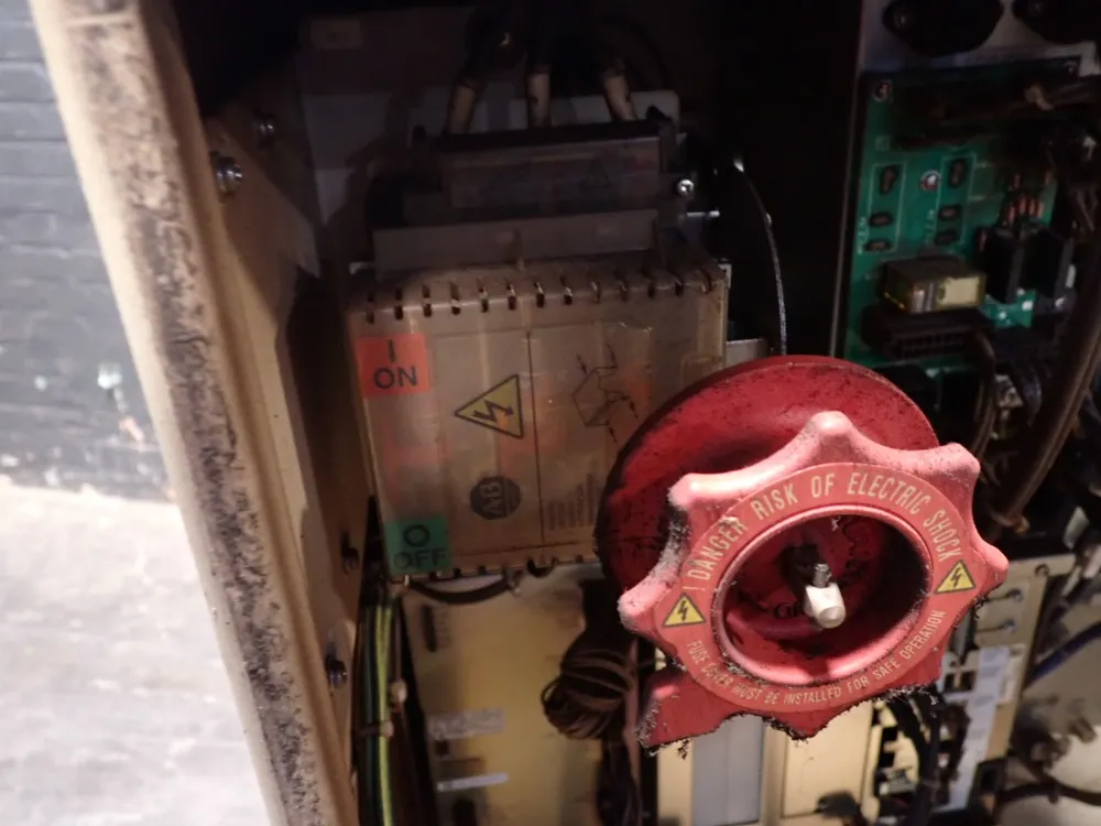 Motoman / Yaskawa Electric 2.0kva Robot - Mh6