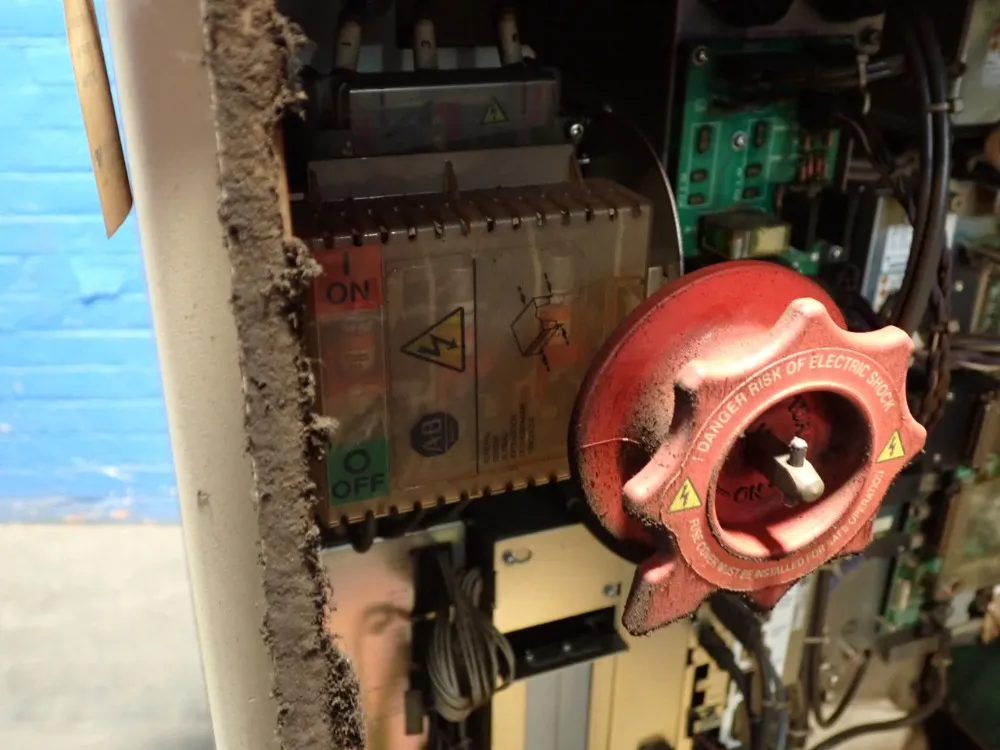 Motoman / Yaskawa Electric 2.0kva Robot - Mh6