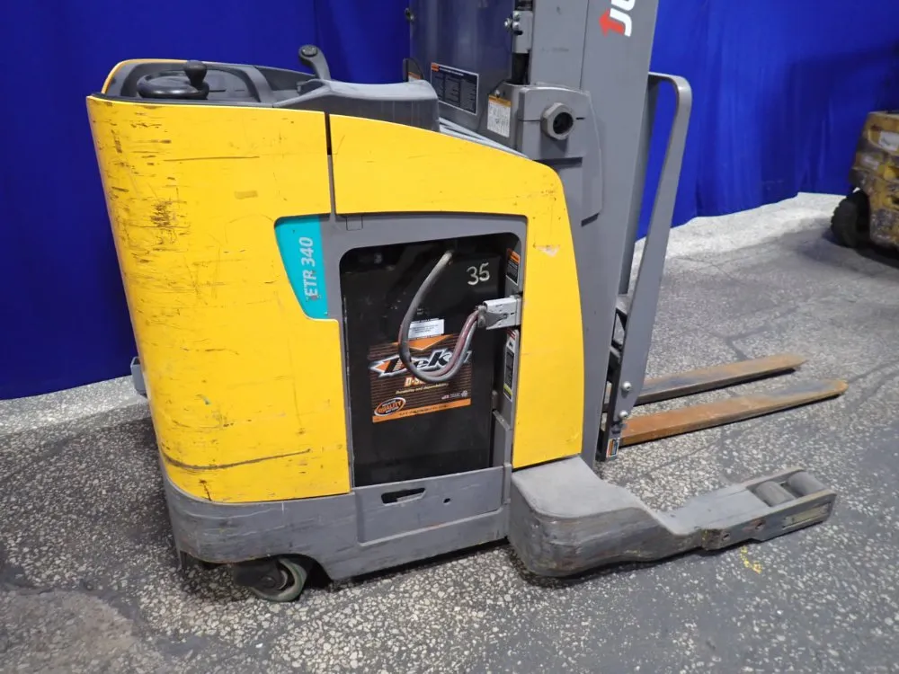 Jungheinrich 4000 Lbs Electric Order Picker - Etr340