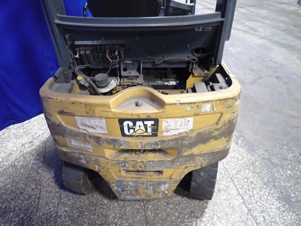Cat 3940 Lbs Electric Forklift - 4000