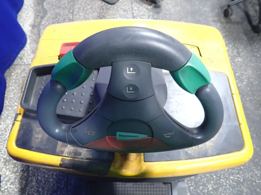 Jungheinrich 8820 Lbs Electric Tow Tractor - Ezsc40na