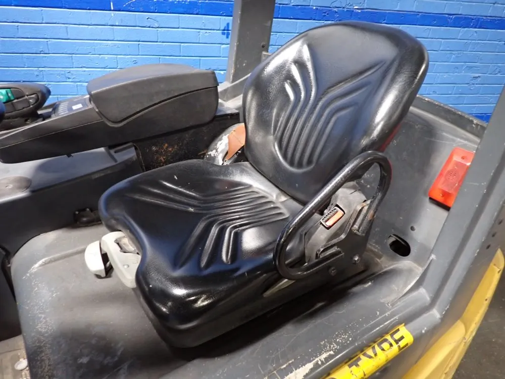 Caterpillar 3150 Lbs Electric Forklift - 2etc3000