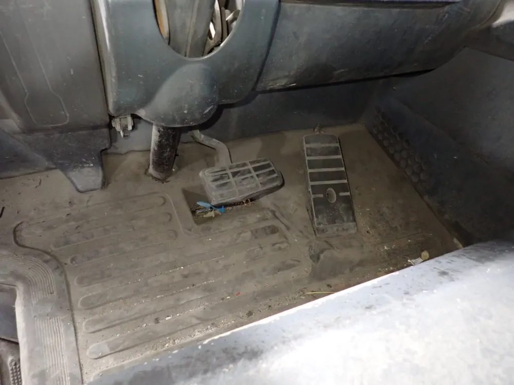 Caterpillar 5970 Lbs Electric Forklift - 2ep6000