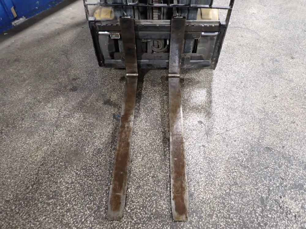 Caterpillar 3940 Lbs Electric Forklift - Ep4000