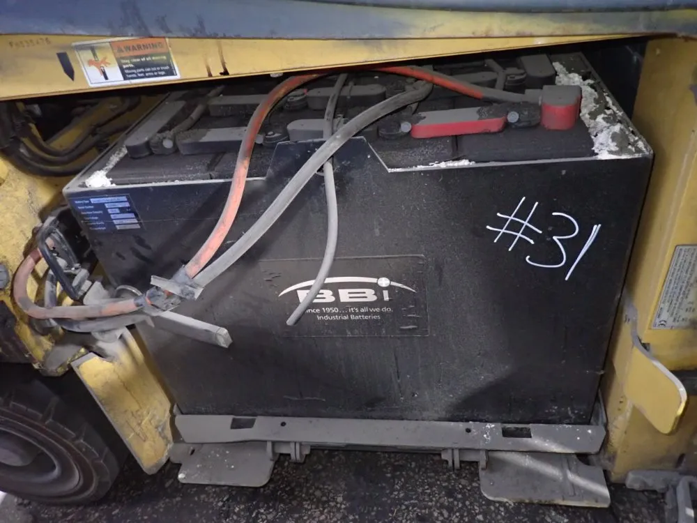 Caterpillar 3940 Lbs Electric Forklift - Ep4000