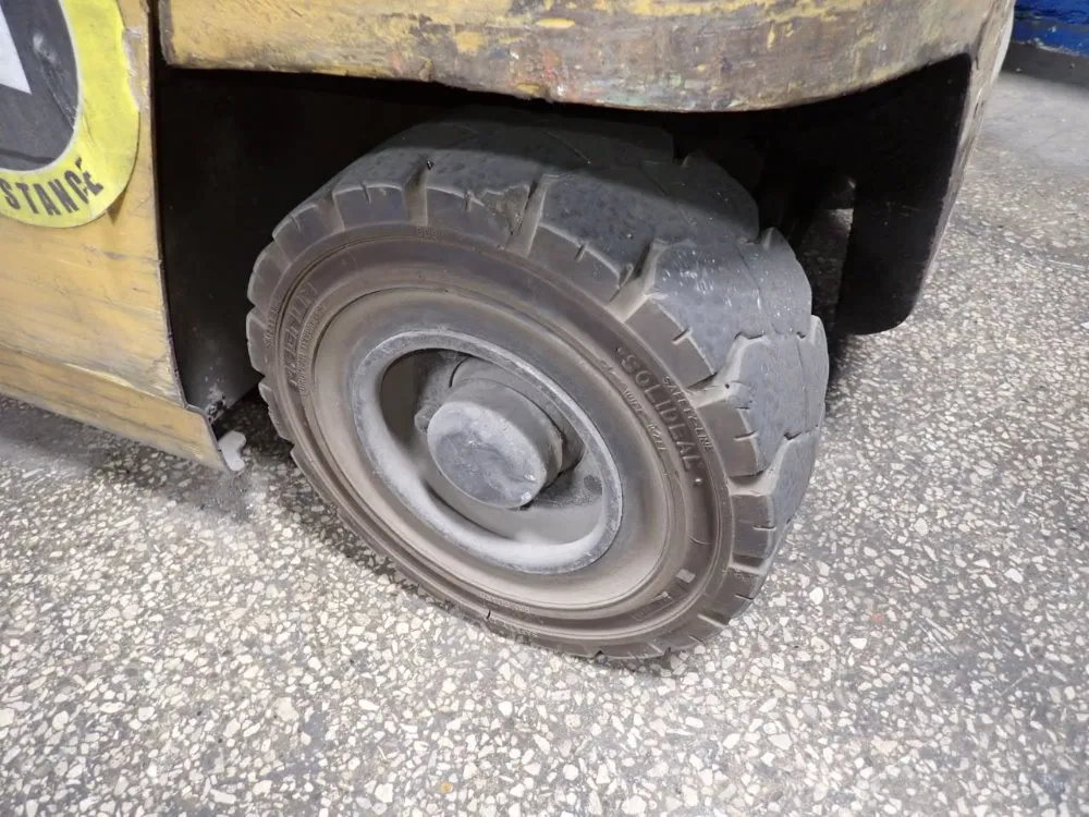 Caterpillar 3940 Lbs Electric Forklift - Ep4000