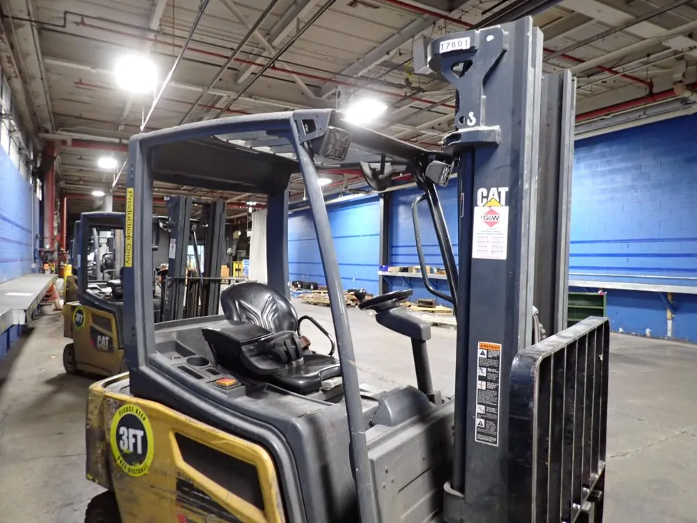 Caterpillar 3940 Lbs Electric Forklift - Ep4000