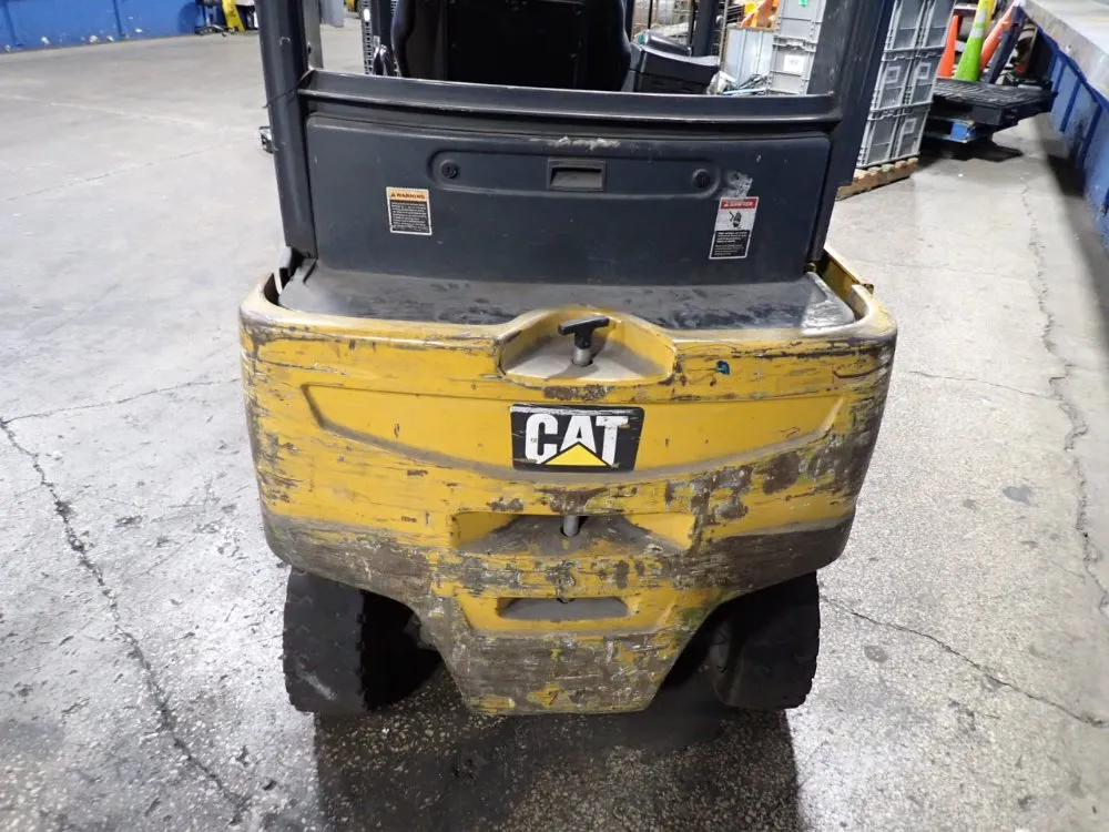 Caterpillar 3940 Lbs Electric Forklift - Ep4000