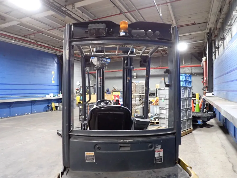 Caterpillar 3940 Lbs Electric Forklift - Ep4000