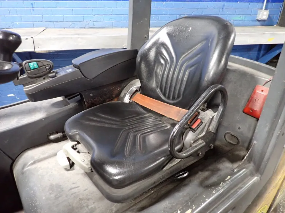 Caterpillar 3940 Lbs Electric Forklift - Ep4000