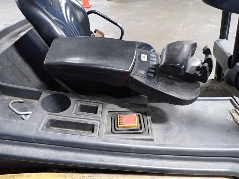 Caterpillar 3940 Lbs Electric Forklift - Ep4000