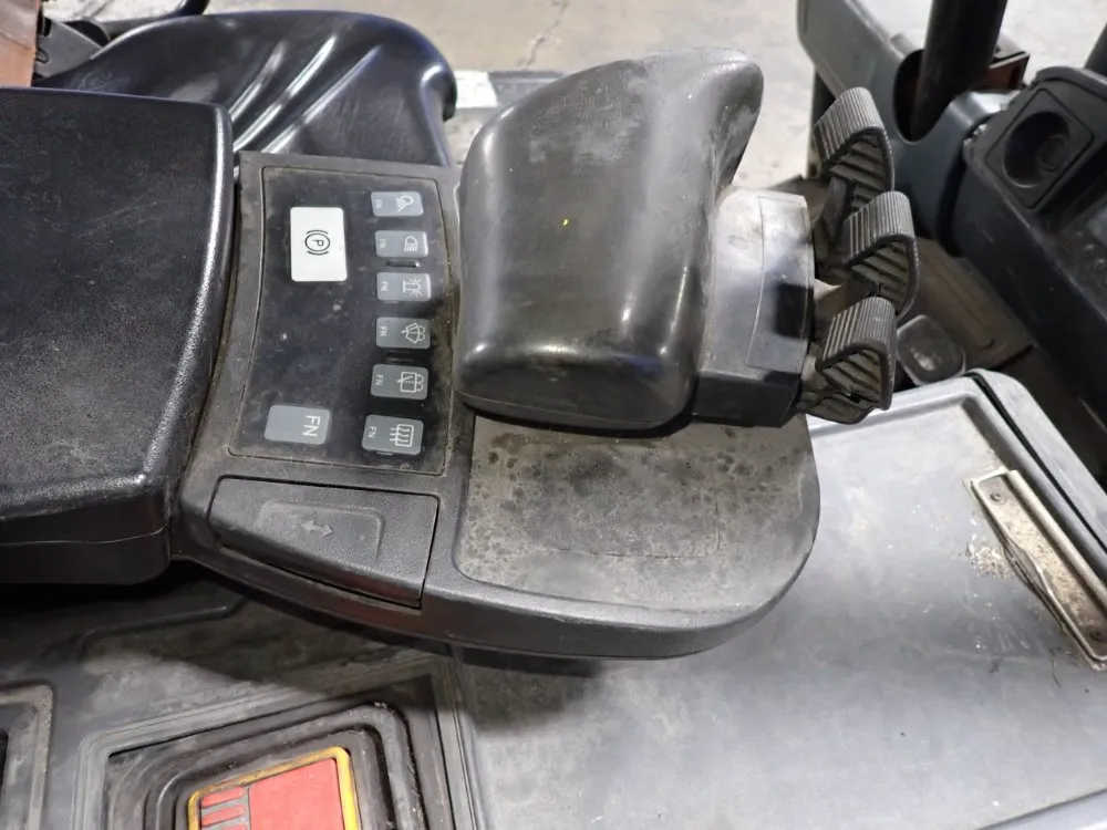 Caterpillar 3940 Lbs Electric Forklift - Ep4000