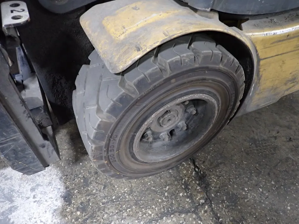 Caterpillar 3940 Lbs Electric Forklift - Ep4000