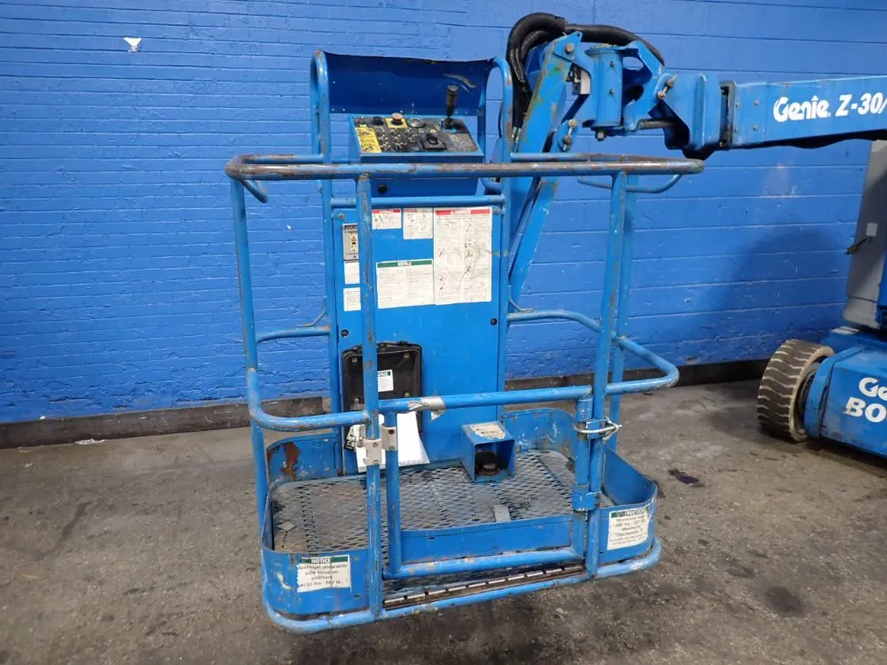 Genie 550 Lbs Boom Lift - Z-30/20n