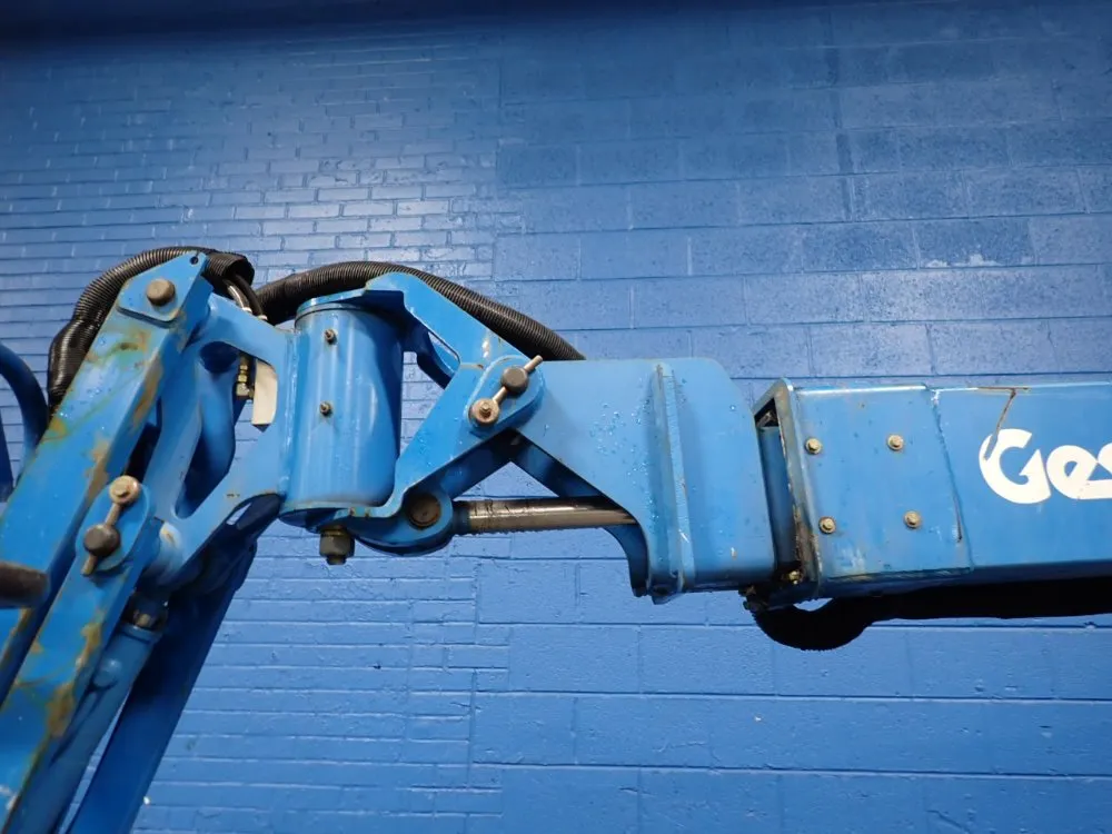 Genie 550 Lbs Boom Lift - Z-30/20n