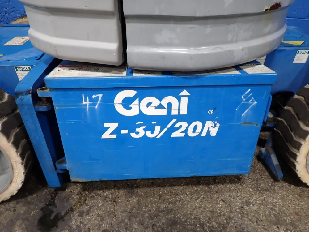 Genie 550 Lbs Boom Lift - Z-30/20n