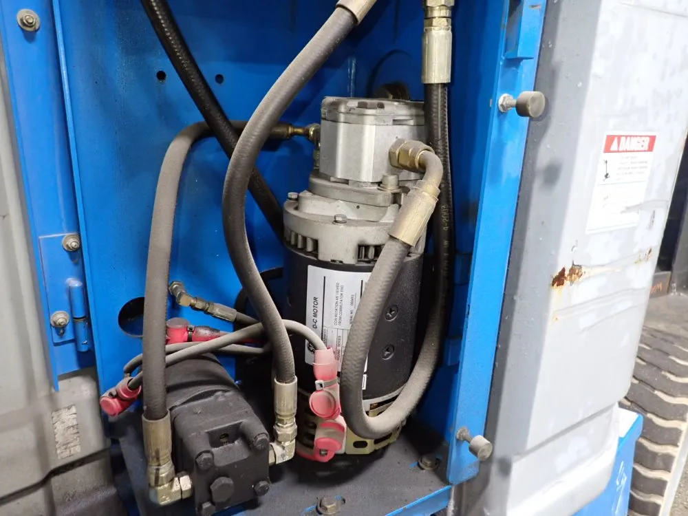 Genie 550 Lbs Boom Lift - Z-30/20n