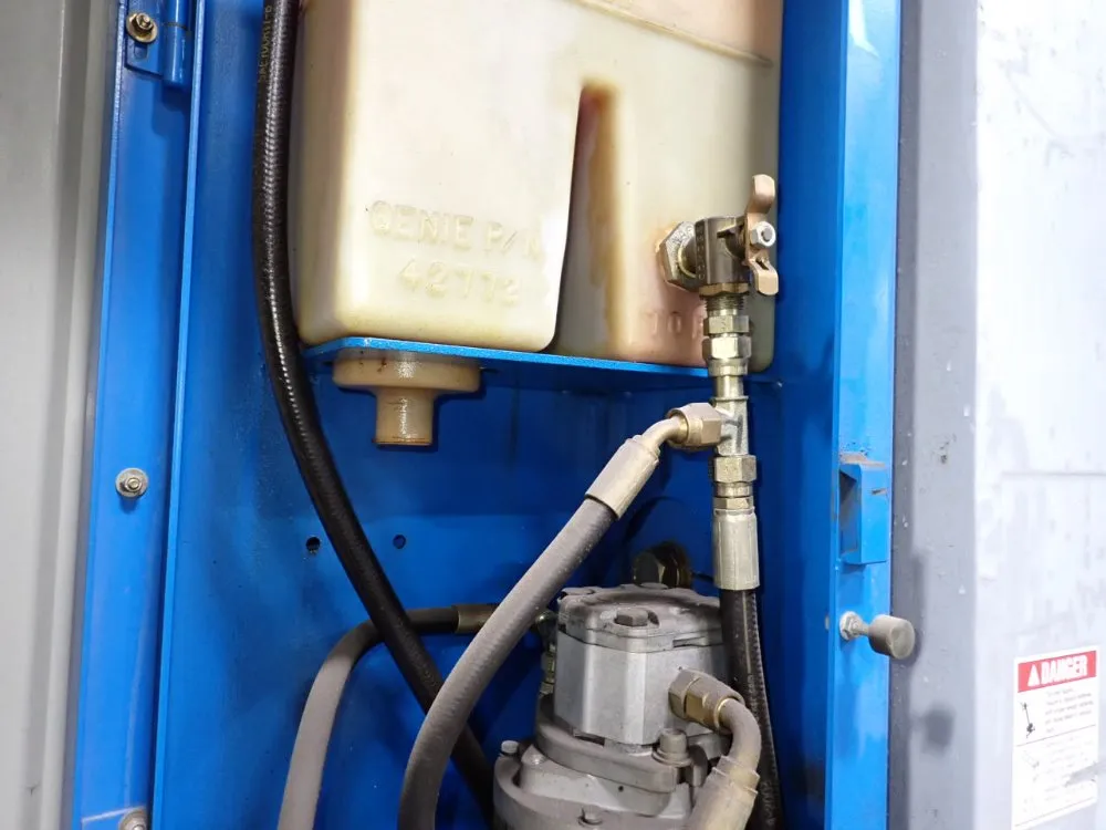 Genie 550 Lbs Boom Lift - Z-30/20n