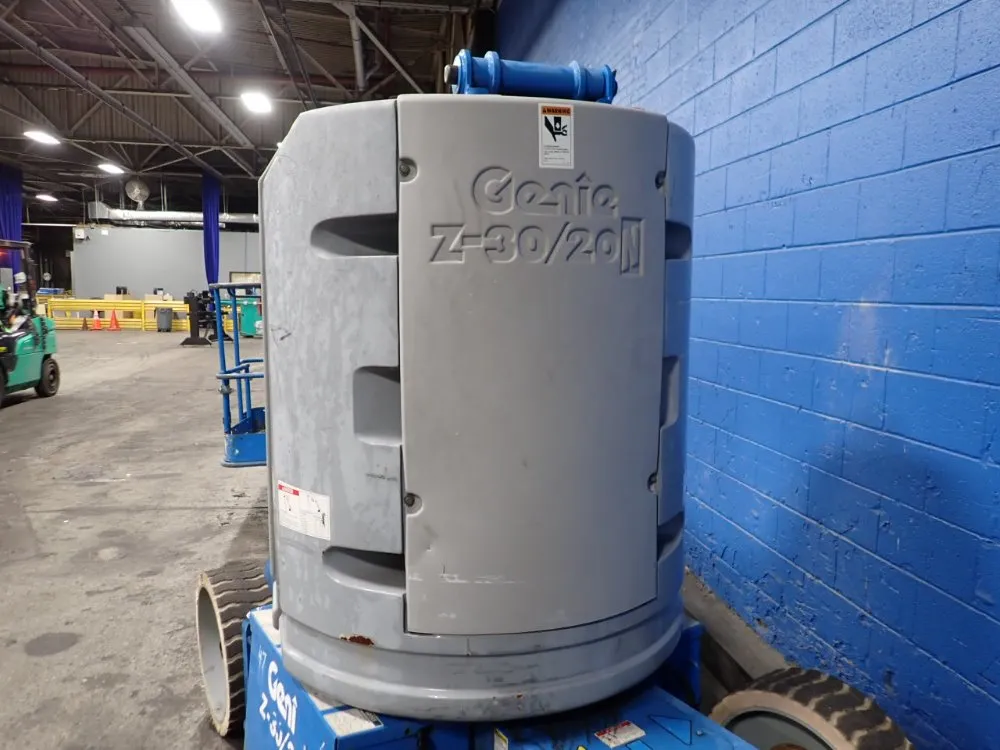 Genie 550 Lbs Boom Lift - Z-30/20n
