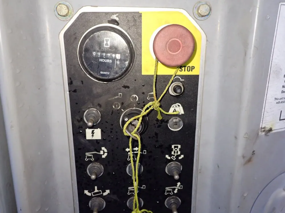 Genie 550 Lbs Boom Lift - Z-30/20n