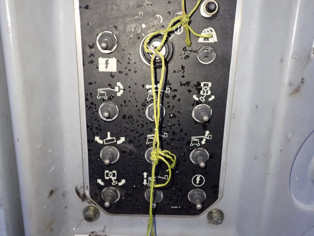 Genie 550 Lbs Boom Lift - Z-30/20n