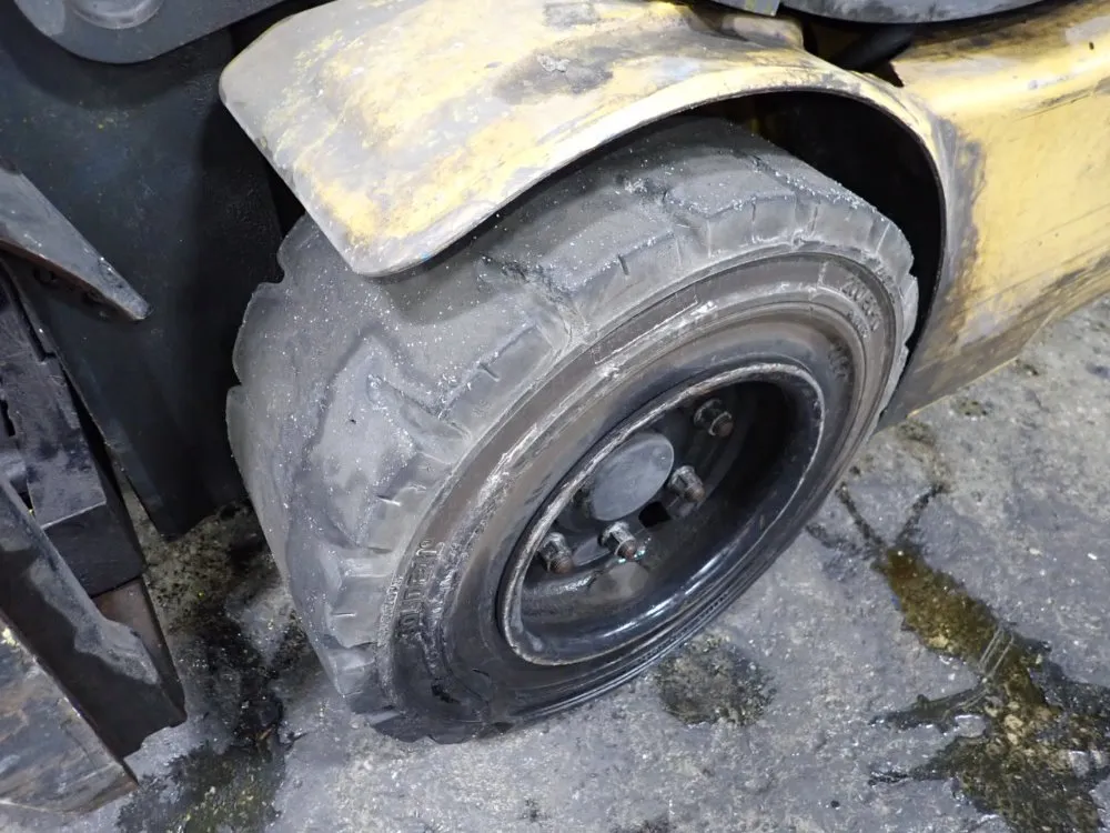 Caterpillar Electric Forklift