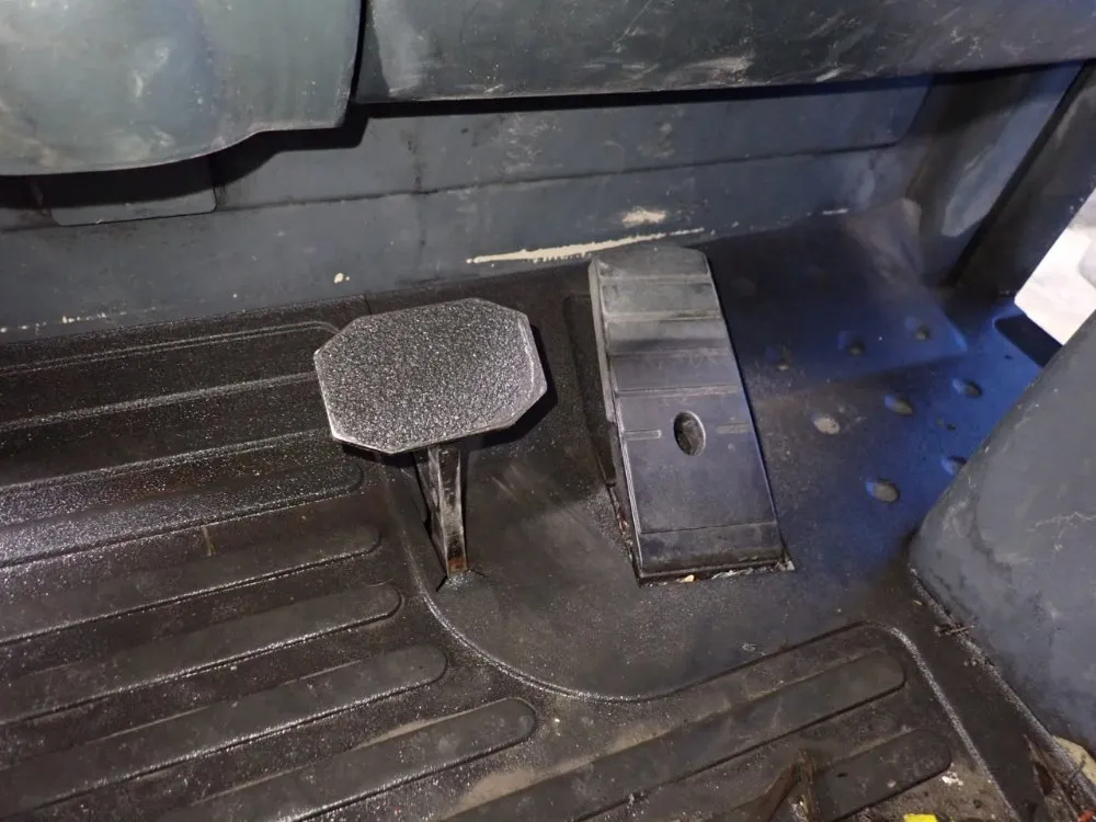 Caterpillar Electric Forklift