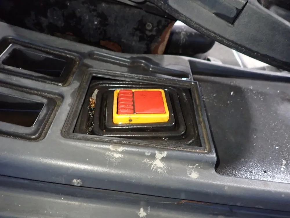 Caterpillar Electric Forklift