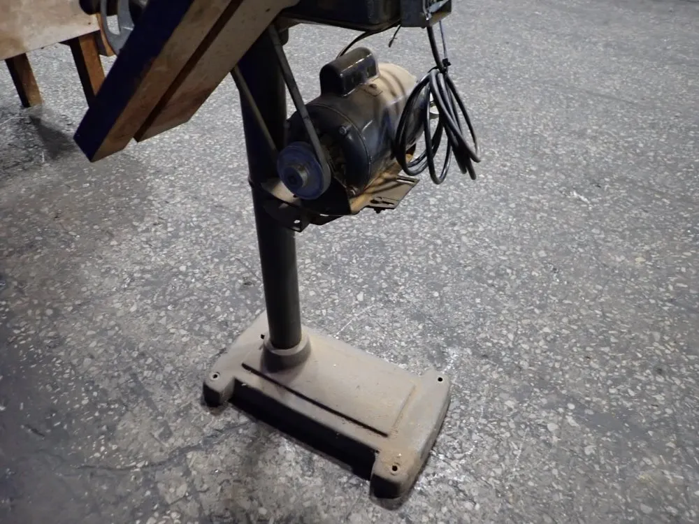 Craftsman 6" X 21" Belt Sander - 113-22540