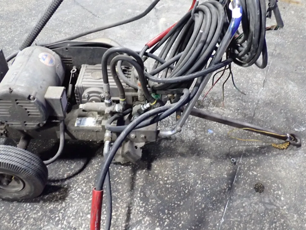 Landa 2000 Psi Pressure Washer - Pe4-20021c