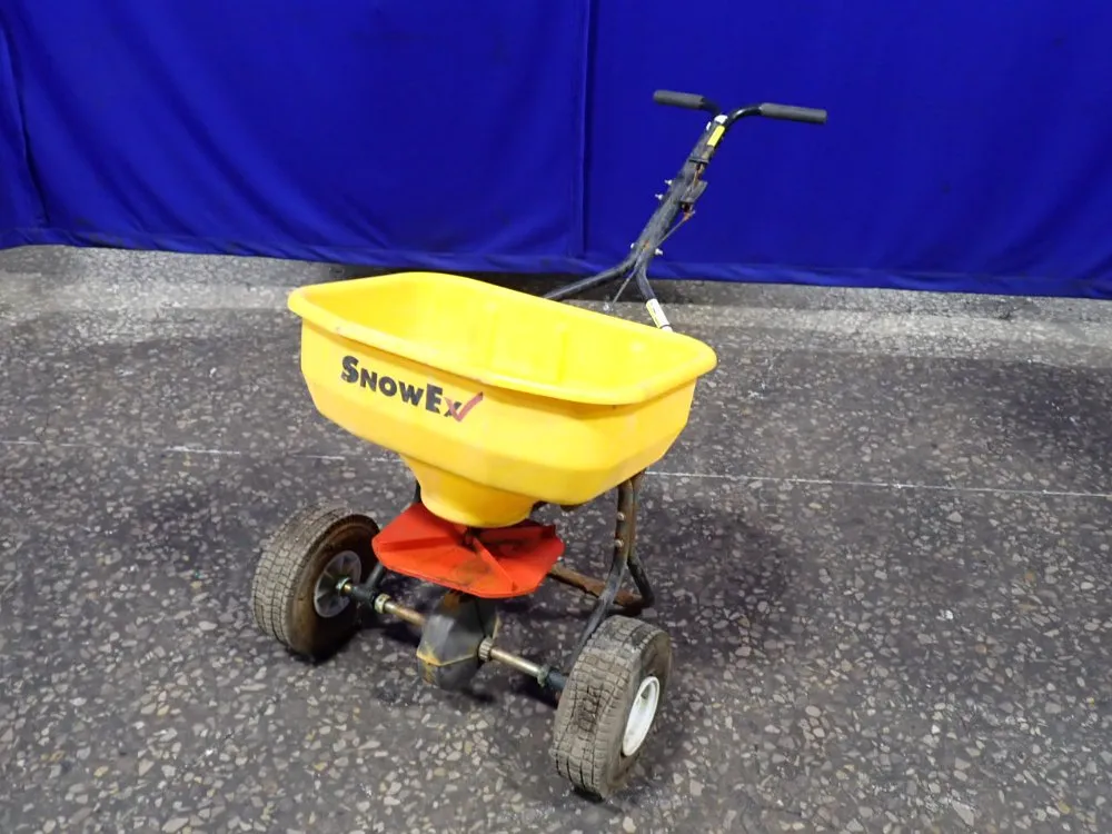 Snow Ex 21" X 15" X 12" / 100 Lbs Spreader - Sp-65