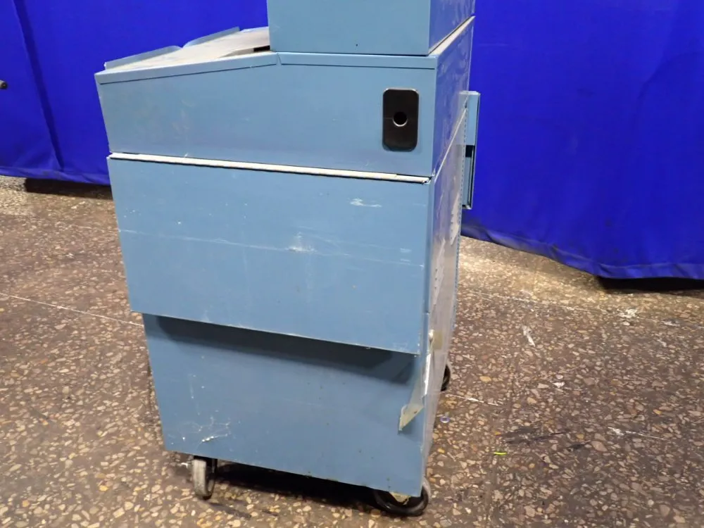 28" X 25" X 63" Foreman Stand