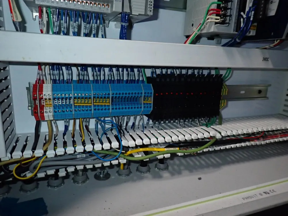 Farr Automation Banding Table