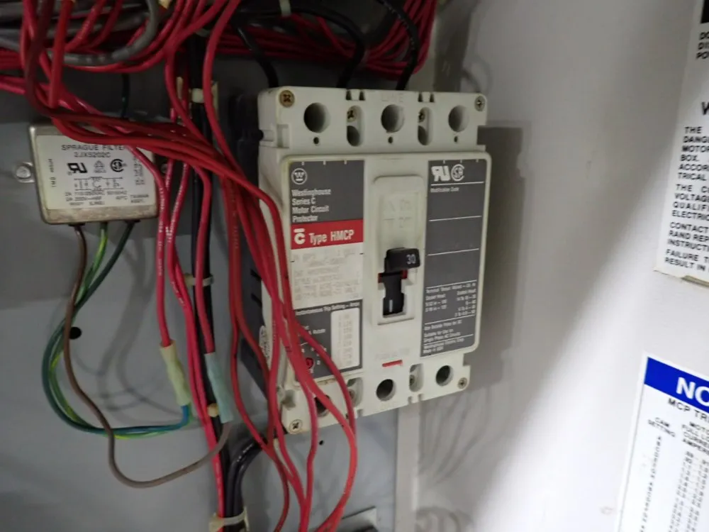 Ingersoll-rand 364 Cfm Air Compressor - Ssr-xf75