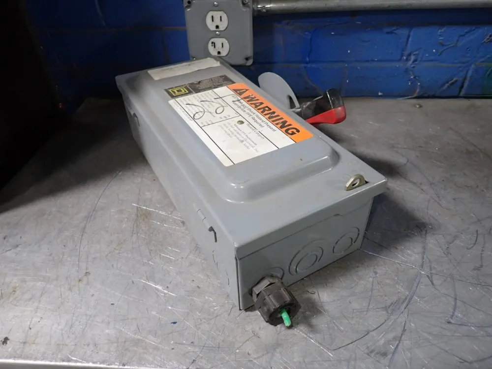 Square D 30 Amps Fusible Disconnect - H361