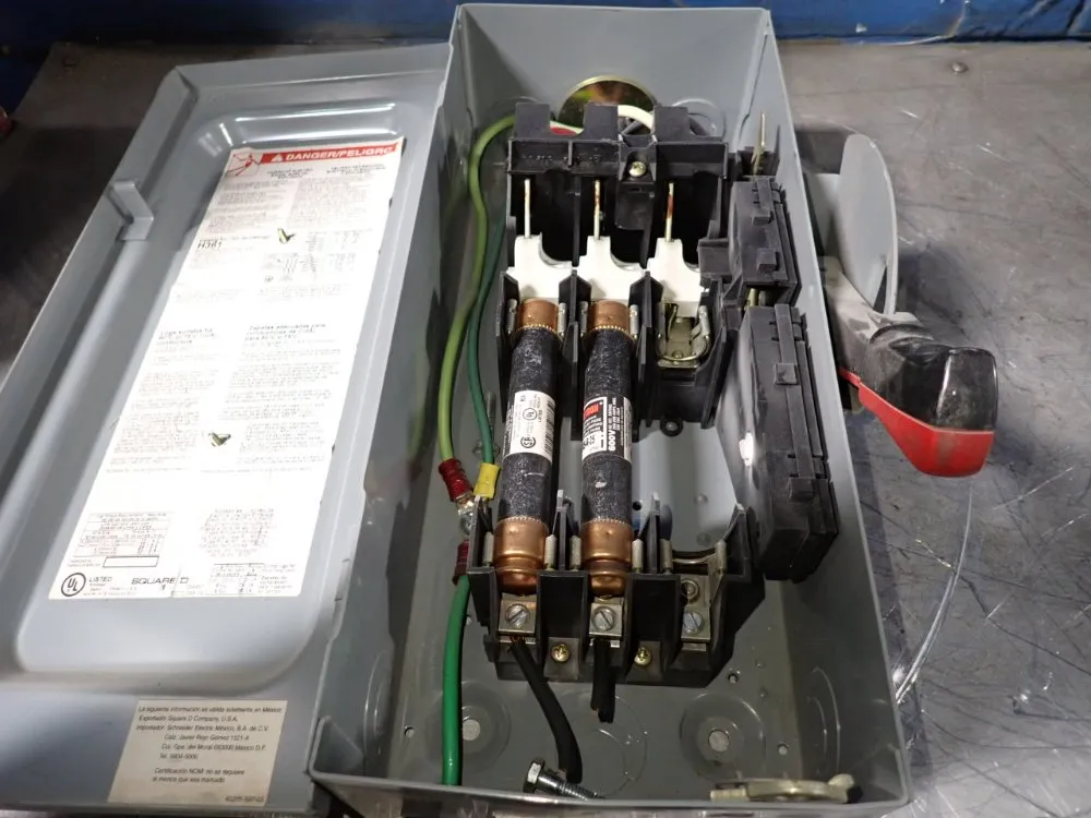 Square D 30 Amps Fusible Disconnect - H361
