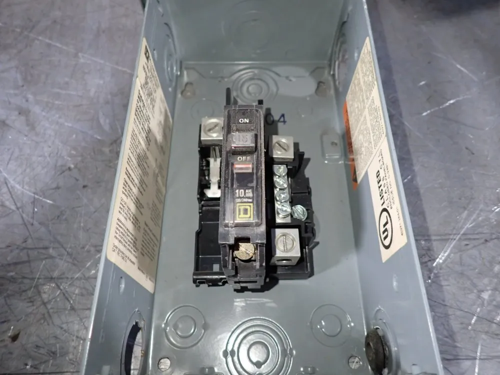 Square D Load Center - Q02-4l70s