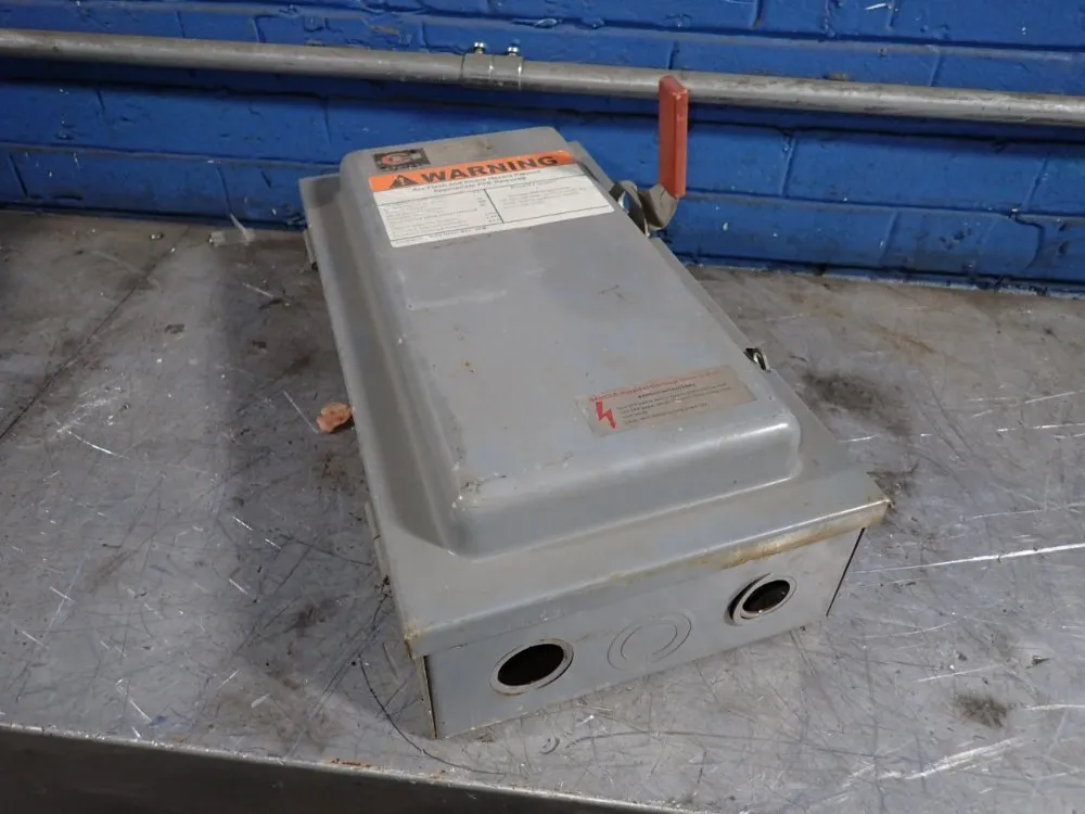 Cutler-hammer 60 Amps Fusible Disconnect - 4105h312h