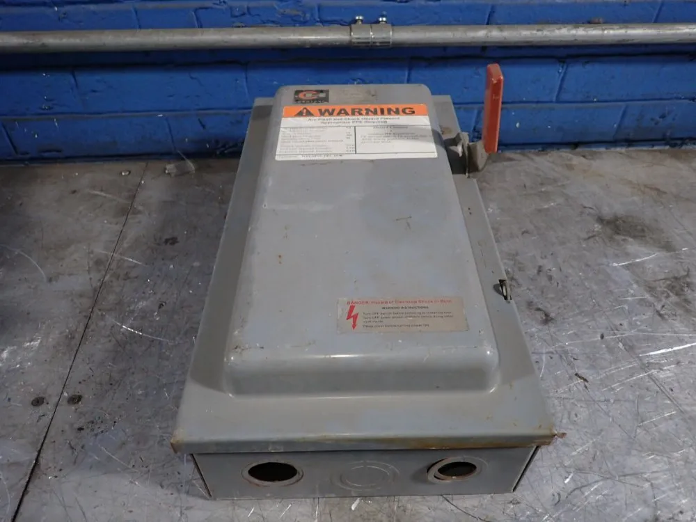 Cutler-hammer 60 Amps Fusible Disconnect - 4105h312h