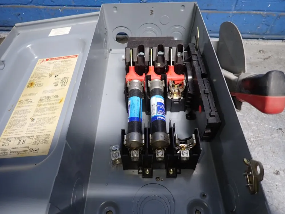 Square D 60 Amps Fusible Disconnect - H362