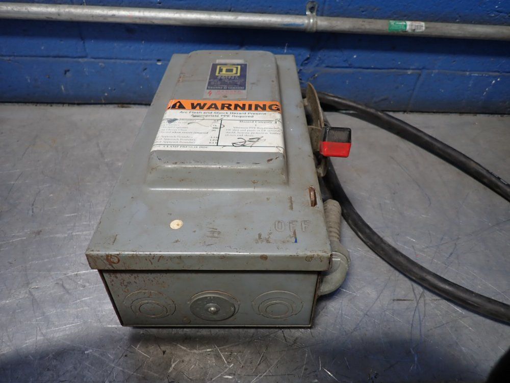 Square D 60 Amps Non Fusible Disconnect - Hu-362