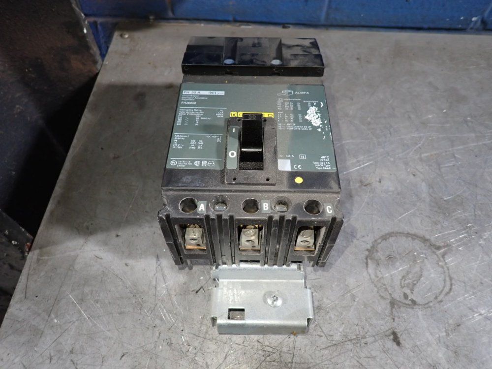 Square D Circuit Breaker - Fh36030