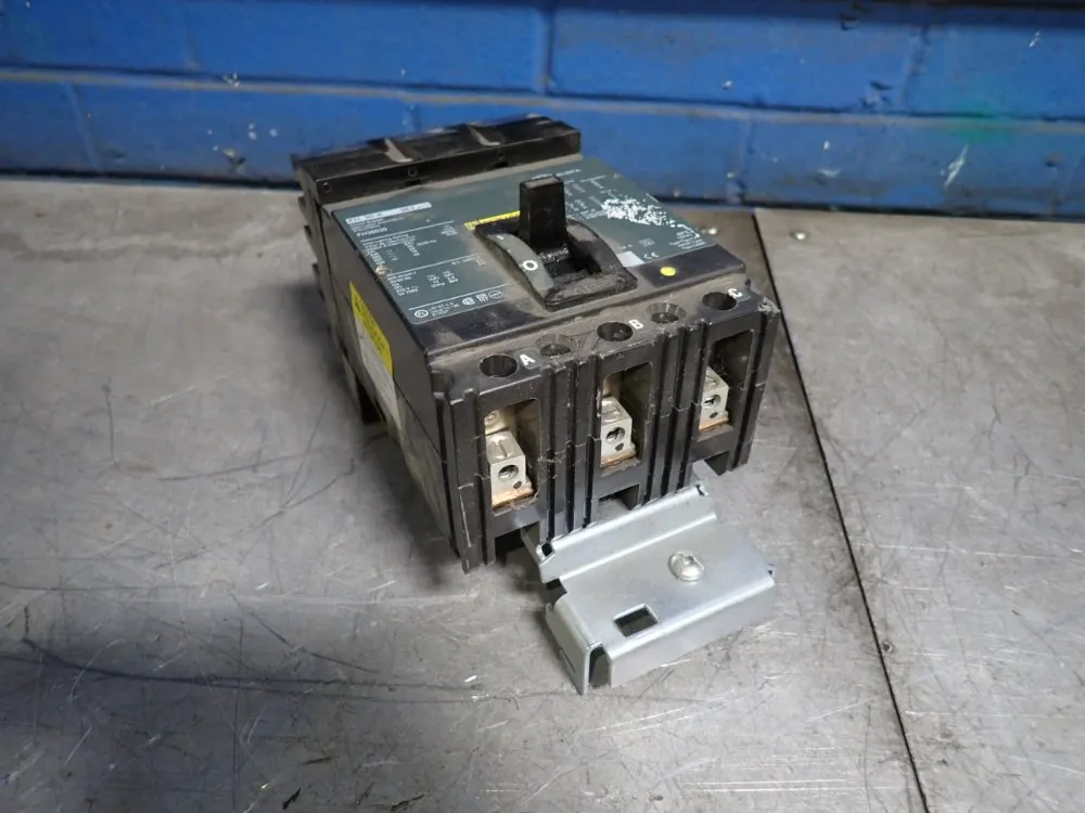 Square D Circuit Breaker - Fh36030