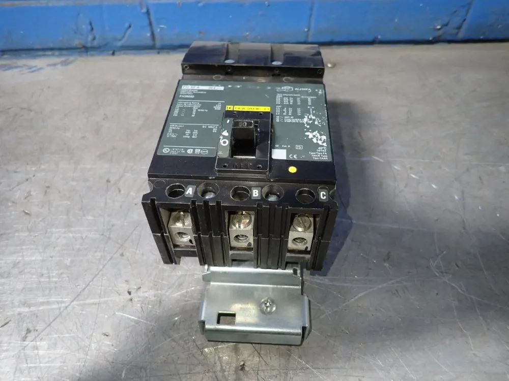 Square D Circuit Breaker - Fh36050